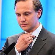 Sverigedemokraternas näringspolitiske talesperson och ordförande i näringsutskottet Tobias Andersson (SD) under dagens pressträff.