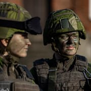 Unga kvinnor är mer intresserade av civilförsvaret. 