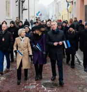 Stoltenberg på plats i Estland på fredagen. Pavel Golovkin / AP