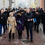Stoltenberg på plats i Estland på fredagen. Pavel Golovkin / AP