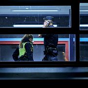 Polis på plats vid stationen i Hässleholm där den hemlöse mannen hittades död.