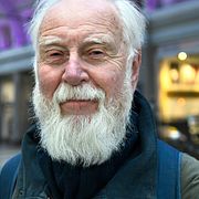 Hans Grimhammar, Karlskrona, intervjuas på Centralstationen.
