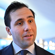 Benjamin Dousa (M) och Leif GW Persson. 