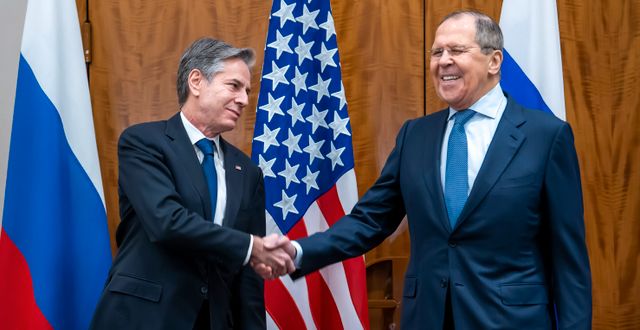 USA:s utrikesminister Antony Blinken och Sergej Lavrov.  Martial Trezzini / AP
