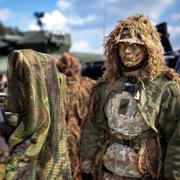 Militärövning i samarbete mellan Litauen och Polen i Suwalkikorridoren vid gränsen mellan de båda länderna den 26 april 2024. 