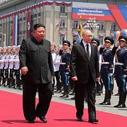 Ländernas ledare, Kim Jong Un och Vladimir Putin, i Pyongyang 2024.