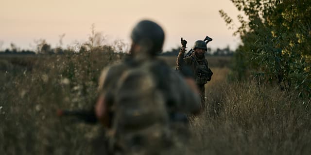 Arkivbild. Ukrainska soldater i Donetsk. LIBKOS / AP