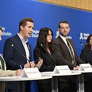 Carl-Johan Schiller (KD), Aida Hadzialic (S), Jakop Dalunde (MP) och Amelie Tarschys Ingre (L) under Stockholmskoalitionens pressträff.