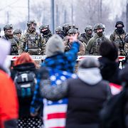 Demonstranter och polis har drabbat samman i Minneapolis.