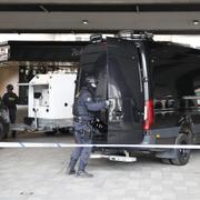 Stockholms Centralstation utrymdes efter bomblarm på onsdagseftermiddagen. Polisens bombtekniker på plats.