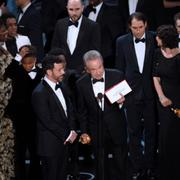 Teamet bakom ”La la land” hade redan tagit emot Oscarstatyetten och tackat för priset när felet uppdagades. ”Moonlight” vann bästa film.