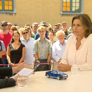 Belinda Olsson och Isabella Lövin (MP).