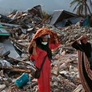 Arkivbild: Förödelsen efter tsunamin i indonesiska Palu.