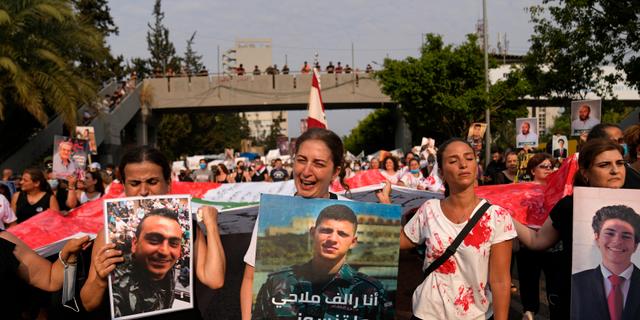 Demonstration i Beirut den 4 augusti 2022.  Hassan Ammar / AP