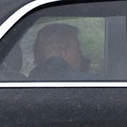 Trump på väg till Walter Reed-sjukhuset.