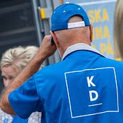 Kristdemokraterna i Malmö vill servera alkohol vid sin valstuga i höst.