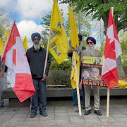 Sikhdemonstranter i Kanada efter mordet.