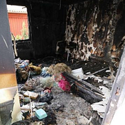 Sovrummet där mamman och flickan låg och sov.