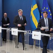 Ingemar Kihlström (KD),  Gunnar Strömmer (M), Martin Melin (L) och Pontus Andersson Garpvall (SD) under pressträffen.