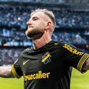 AIK:s John Guidetti jublar efter 1-0 under fotbollsmatchen i Allsvenskan mellan AIK och Hammarby.