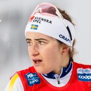 Ebba Andersson efter distansloppet i Östersund.