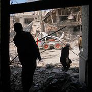 En bild från Teheran, som attackerats av Israel både under måndagen och tisdagen.