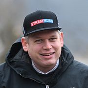 Den högerextreme politikern Rasmus Paludan håller en allmän sammankomst i närheten av Turkiets ambassad.