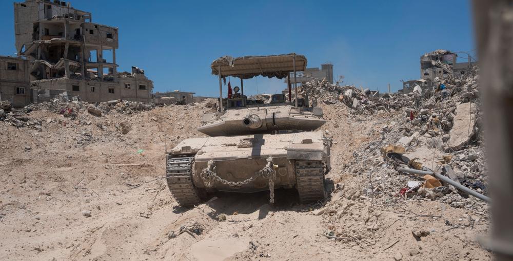 Israelisk stridsvagn i Rafah.