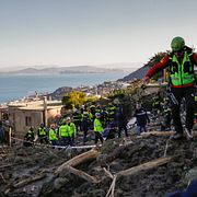 Räddningsarbete efter förra veckans jordskred på Ischia. Illustrationsbild. 