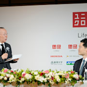 Tadashi Yanai till vänster under Paralympics