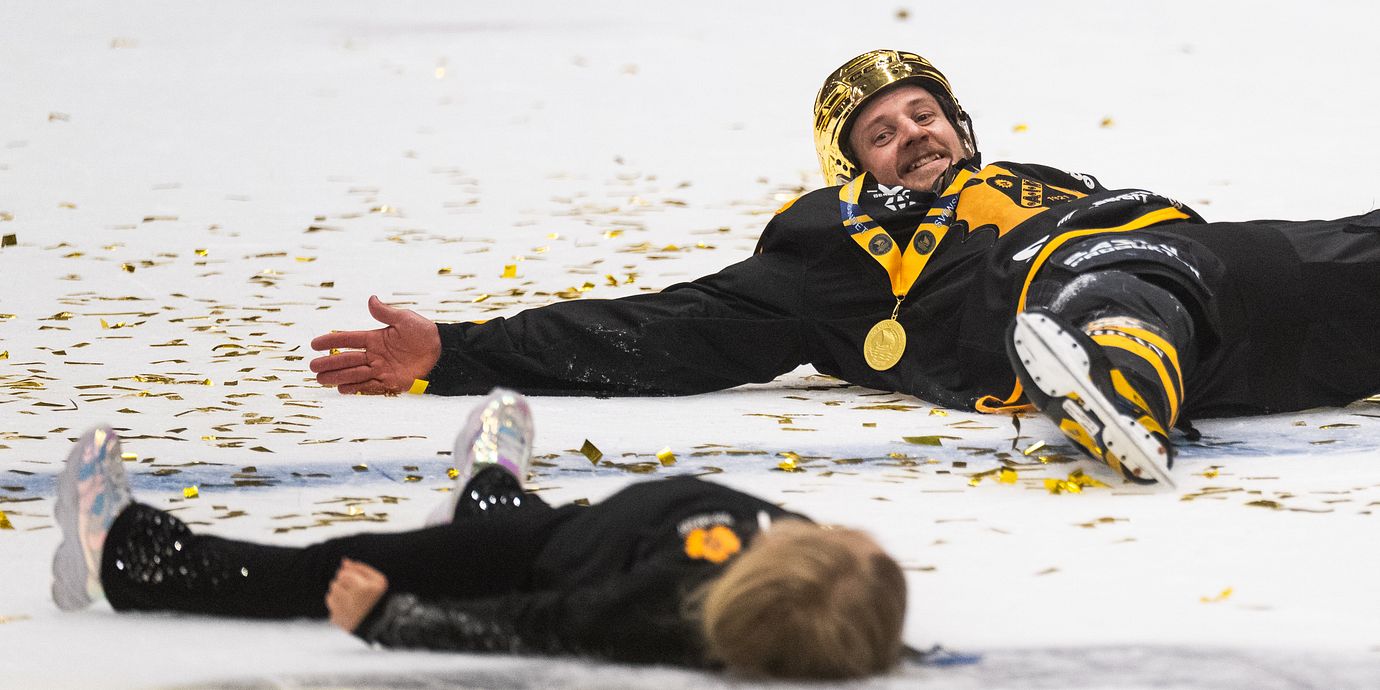 Skellefteås Jonathan Pudas efter guldmatchen i maj.