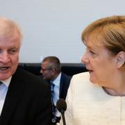 Seehofer och Merkel.