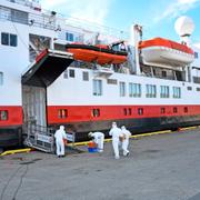 Sjukvårdspersonal vid Hurtigruten-kryssningen.