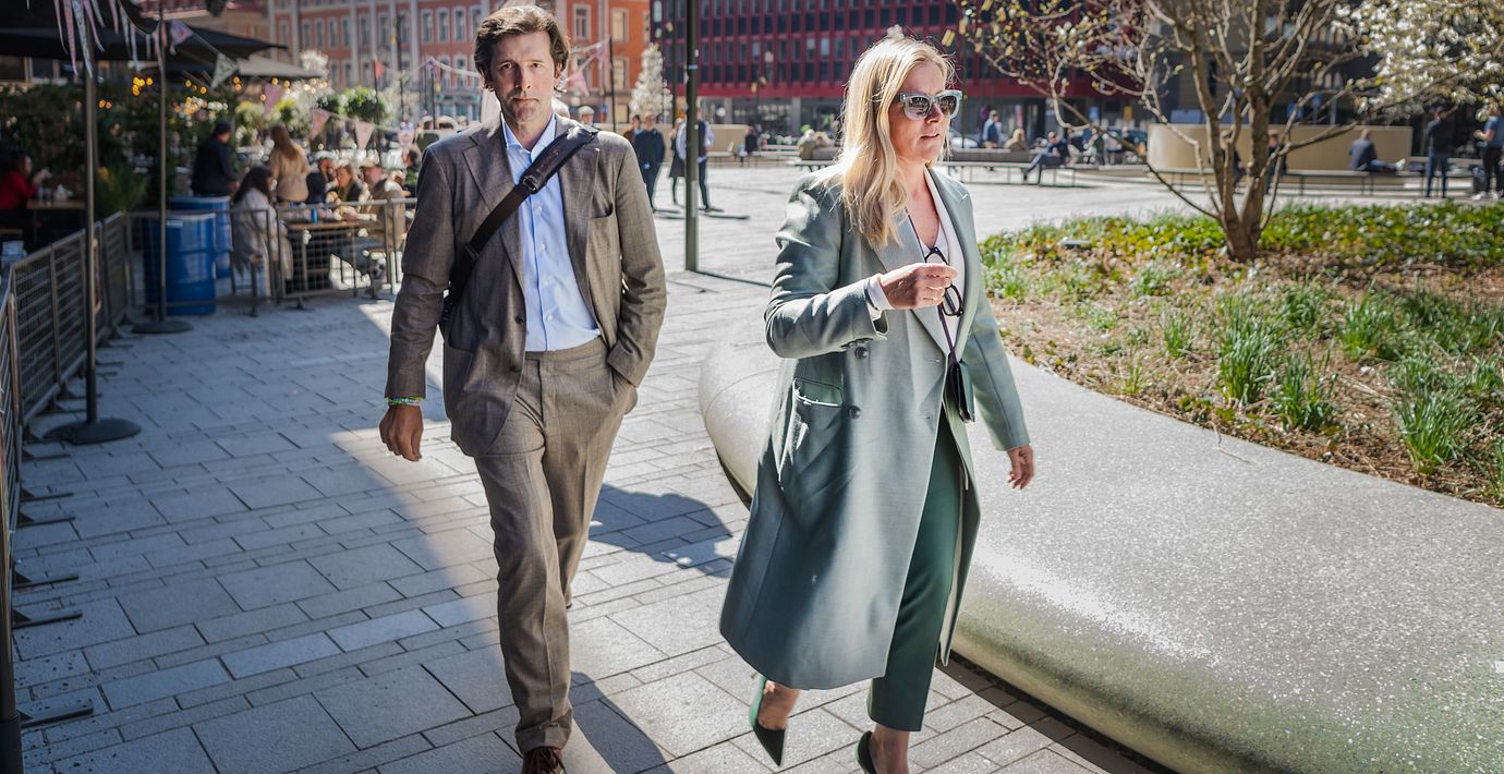 Arkivbild: Styrelseordförande Cristina Stenbeck lämnar Kinneviks stämma tillsammans med sin bror Hugo Stenbeck.