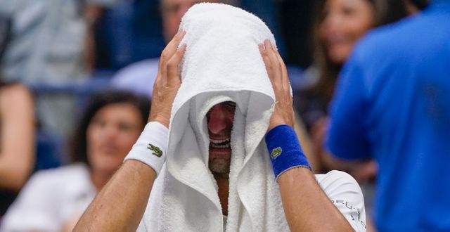 Djokovic har haft en tung start på tennisåret. John Minchillo / AP
