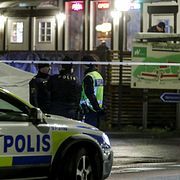 Polisavspärrningar under söndagskvällen i Biskopsgården