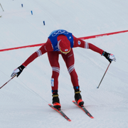 Den ryske skidåkaren Aleksander Bolsjunov samt konståkarna Aleksandra Bojkova och Dmitrij Kozlovskij under OS i Peking.