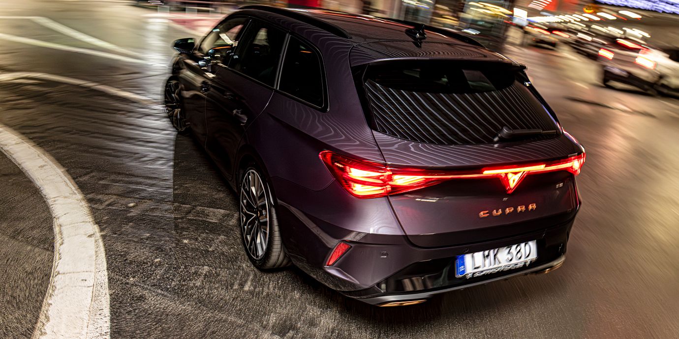I ett segment där många bilmodeller börjar kännas likadana sticker Cupra ut med sin kombination av elektrifiering, förmånsvärde och design.