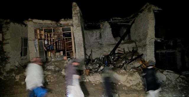 Bild från Gyan efter jordskalvet Ebrahim Noroozi / AP