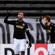 Henok Goitom och Filip Rogic jublar efter 2-0 under fotbollsmatchen i Allsvenskan mellan AIK och IFK Göteborg.