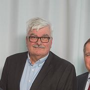 Socialdemokratiska partiledare samlade partihögkvarteret på Sveavägen. Från vänster: Ingvar Carlsson (1986–1996), Göran Persson (1996–2007), Mona Sahlin (2007–2011), Håkan Juholt (2011–2012), Stefan Löfven (2012–2021) och Magdalena Andersson (2021–).