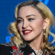 Madonna skriver på X om attackerna. 