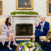 Nya Zeelands premiärminister Jacinda Ardern och USA:s president Joe Biden.