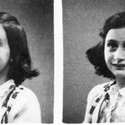 Anne Frank, 1942.