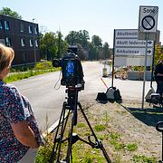 Media utanför Rikshospitalet i Oslo.