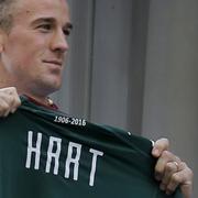 Joe Hart med nya klubbtröjan.