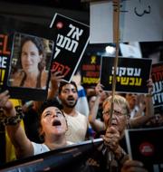 Protester i Tel Aviv på lördagen. 