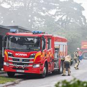 Polis och räddningstjänst larmades om brand i ett radhus i Saltsjöbaden.