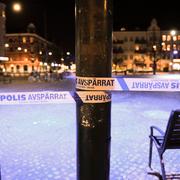 Möllevångstorget avspärrat efter söndagskvällens dödsskjutning.