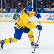 Oskar Steen skjuter in 3–0 mot USA i semifinalen.